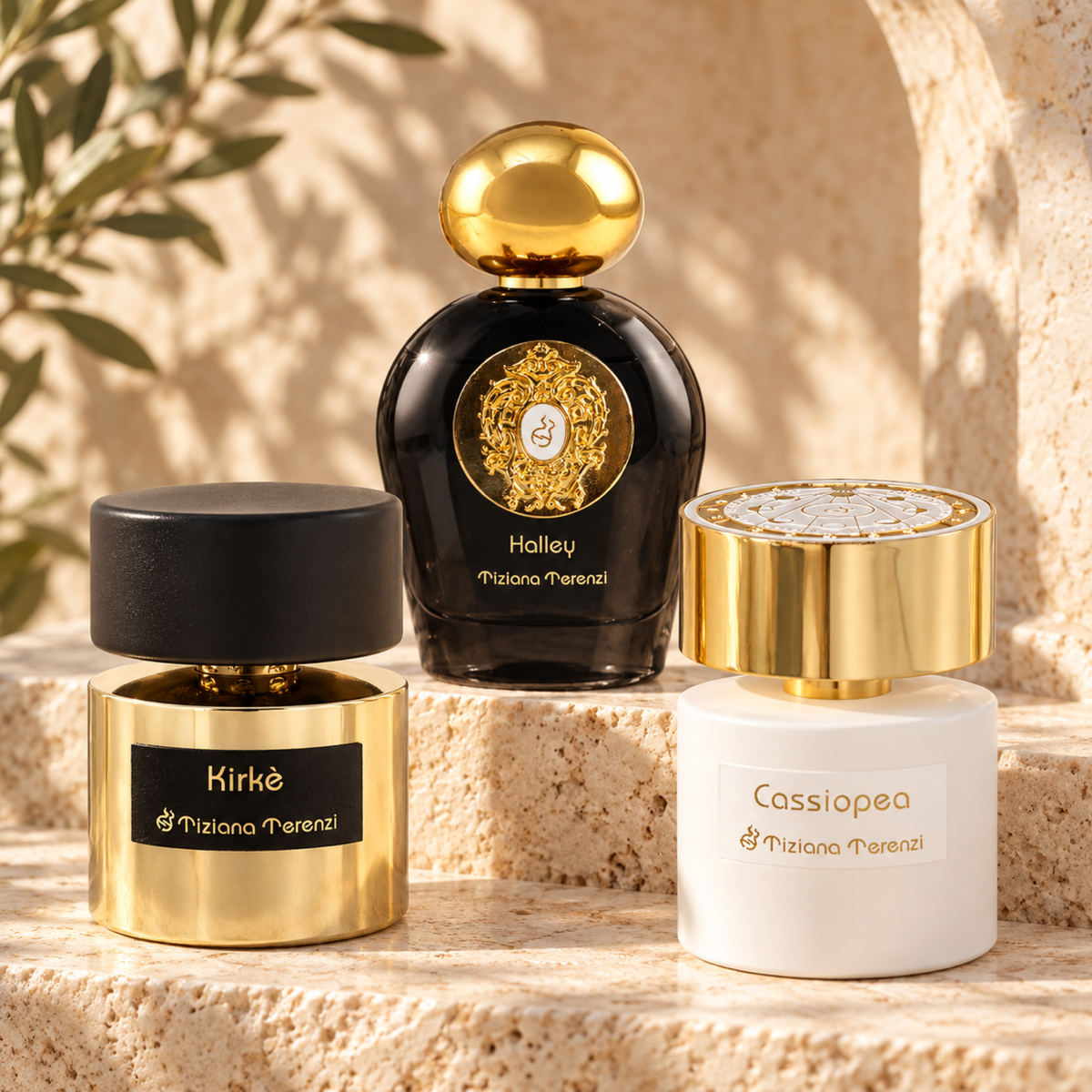 Tiziana Terenzi Kirke, Cassiopea and Halley on sunlit travertine